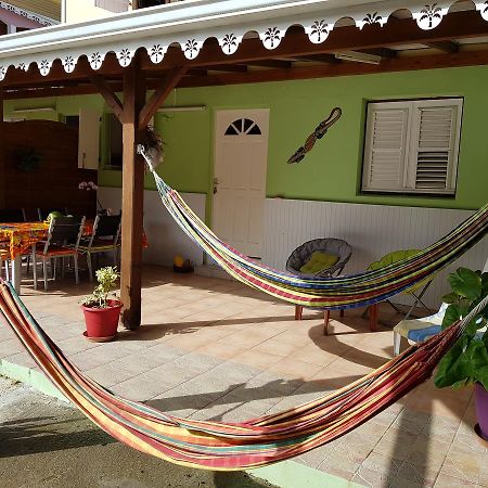 Bel Appartement - Proche Des Plages De Sainte Anne Εξωτερικό φωτογραφία